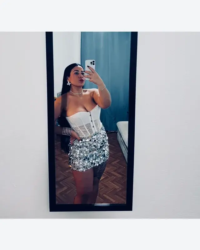 Marcheuse des quais feutrés - Image 1